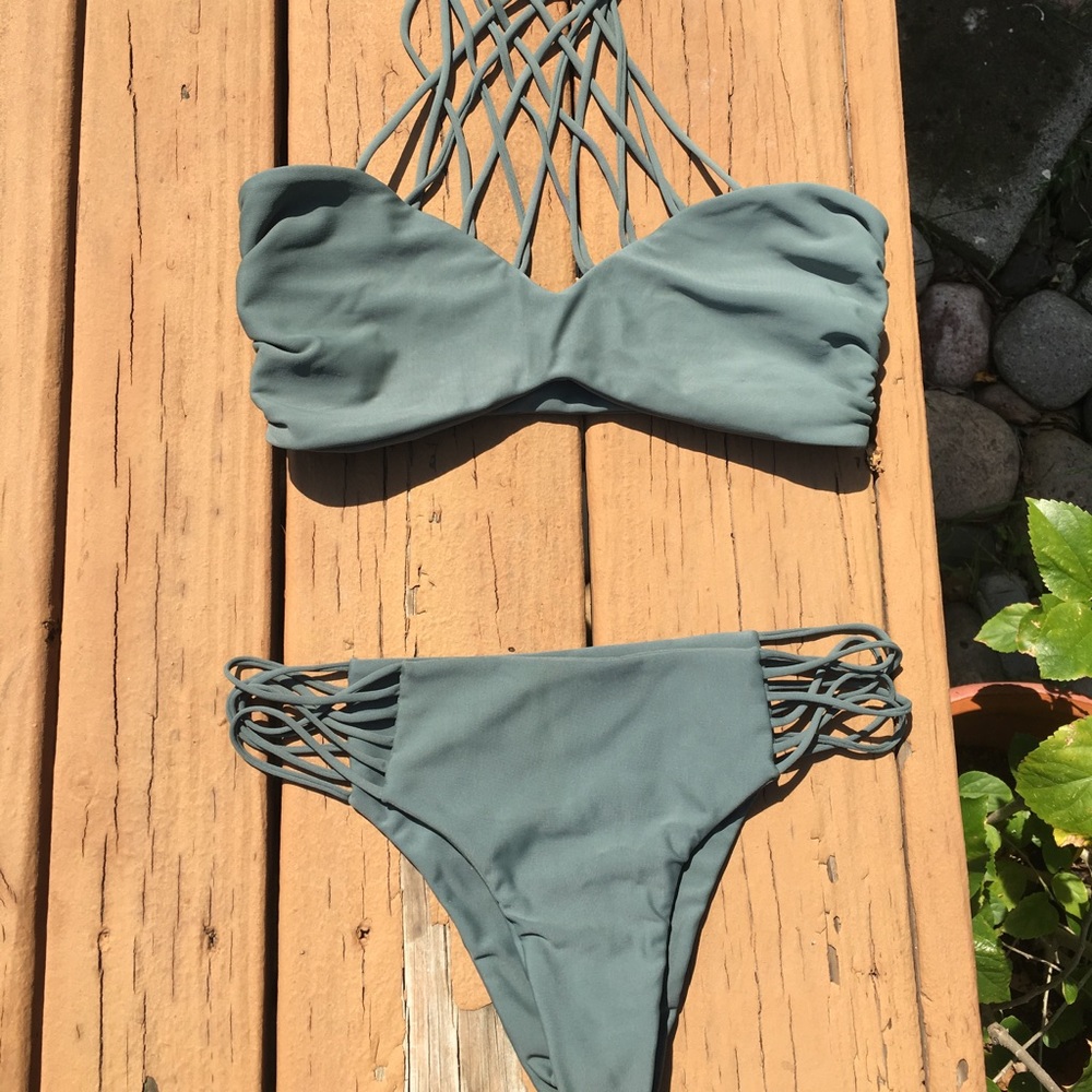 Mikoh Kahala Strappy Bralette bandeau bikini
